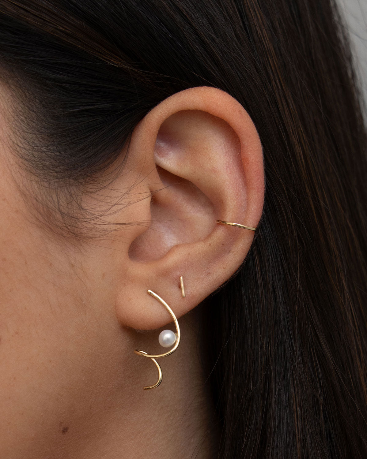 (Pair) Squiggle Pearl Earrings